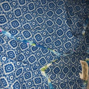 Short sleeve patterned Abercrombie and Fitch top